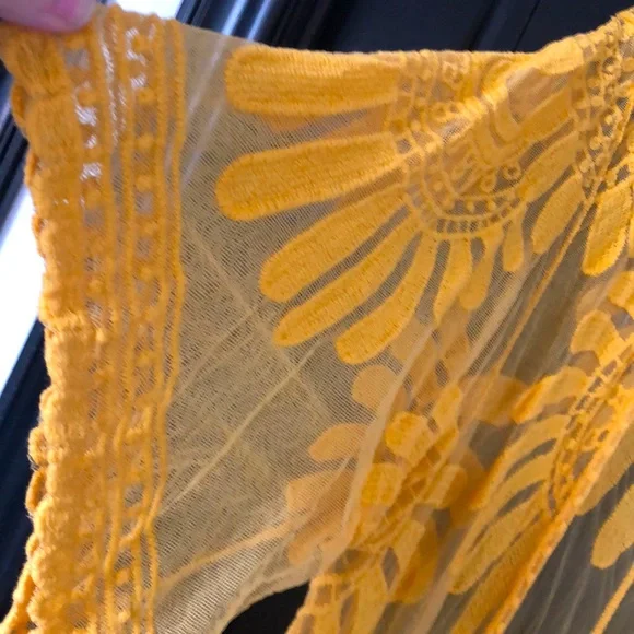 Embroidered Robe - Picture 3 of 4